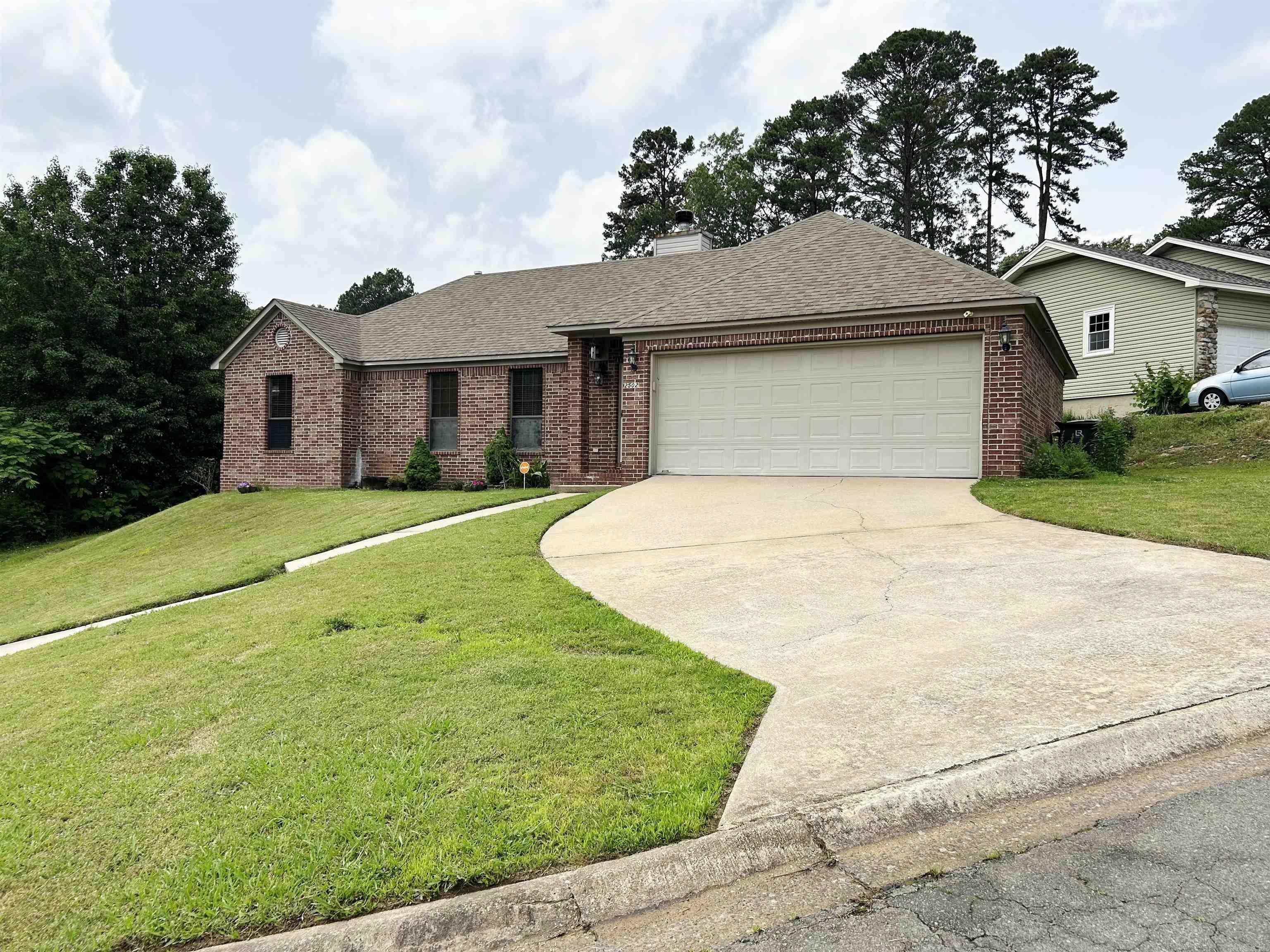 Property Photo: 2502 Alicia Ct AR 72204