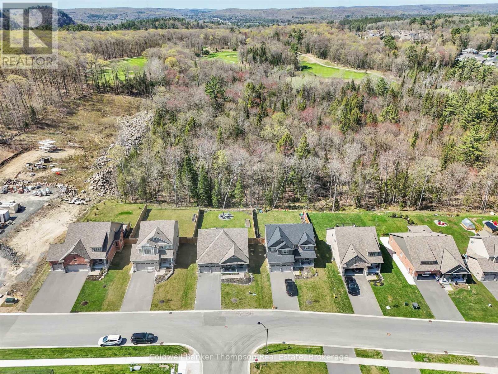 Photo de la propriété:  42 Woodstream Drive  ON P1H 0B7 