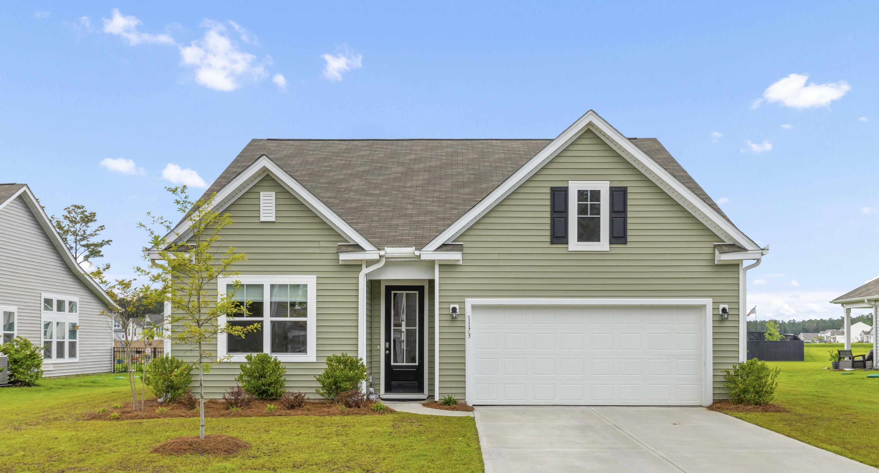 1173 Wading Point Boulevard  Huger SC 29450 photo