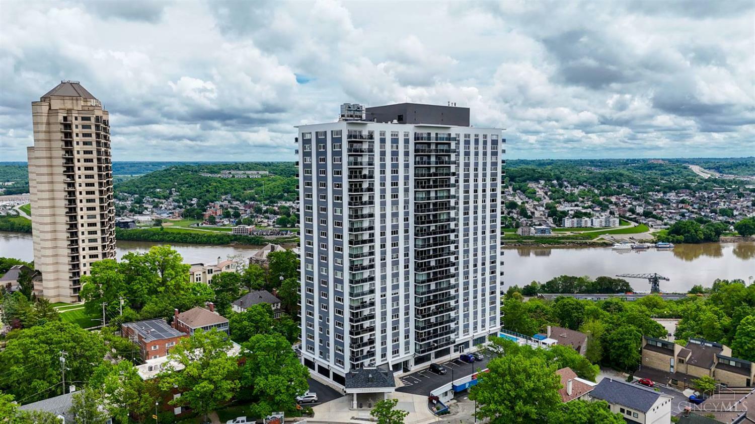 Property Photo: 2200 Victory Parkway OH 45206
