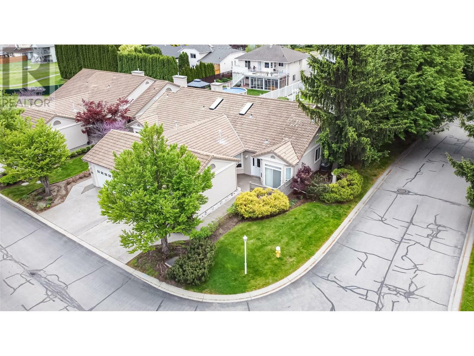 Property Photo: 650 Harrington Road 102 BC V2B 6T7