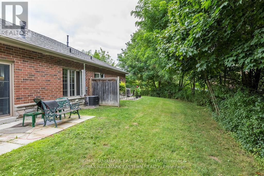Property Photo: 3 Wingett Way ON K0L 2H0