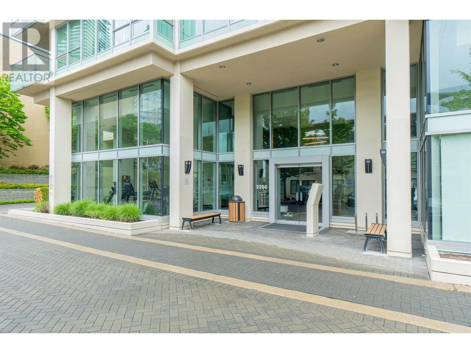 Property Photo: 2200 Douglas Road 1901 BC V5C 0G8