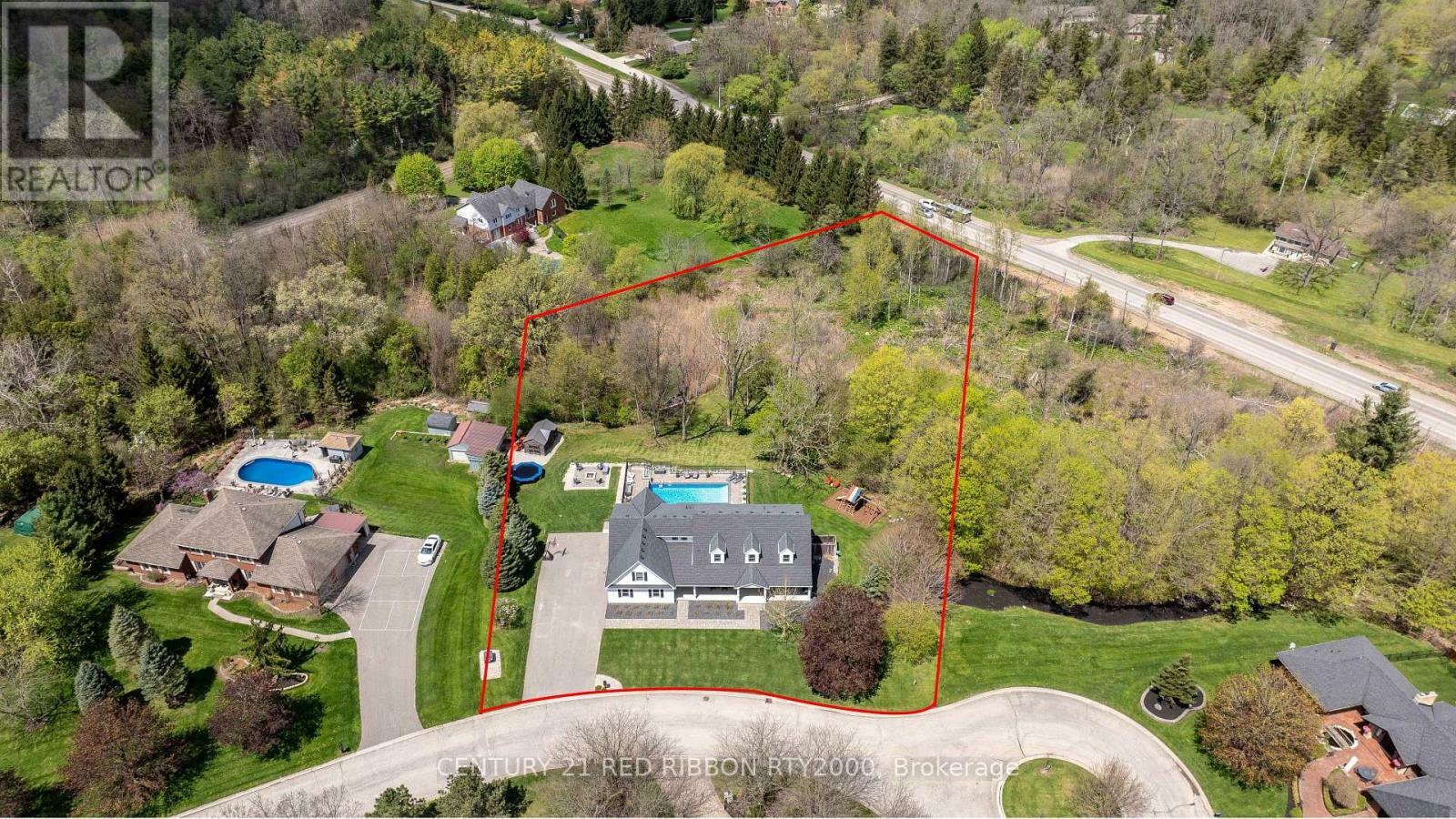 Property Photo: 2300 Lime Kiln Drive ON N6K 4P6