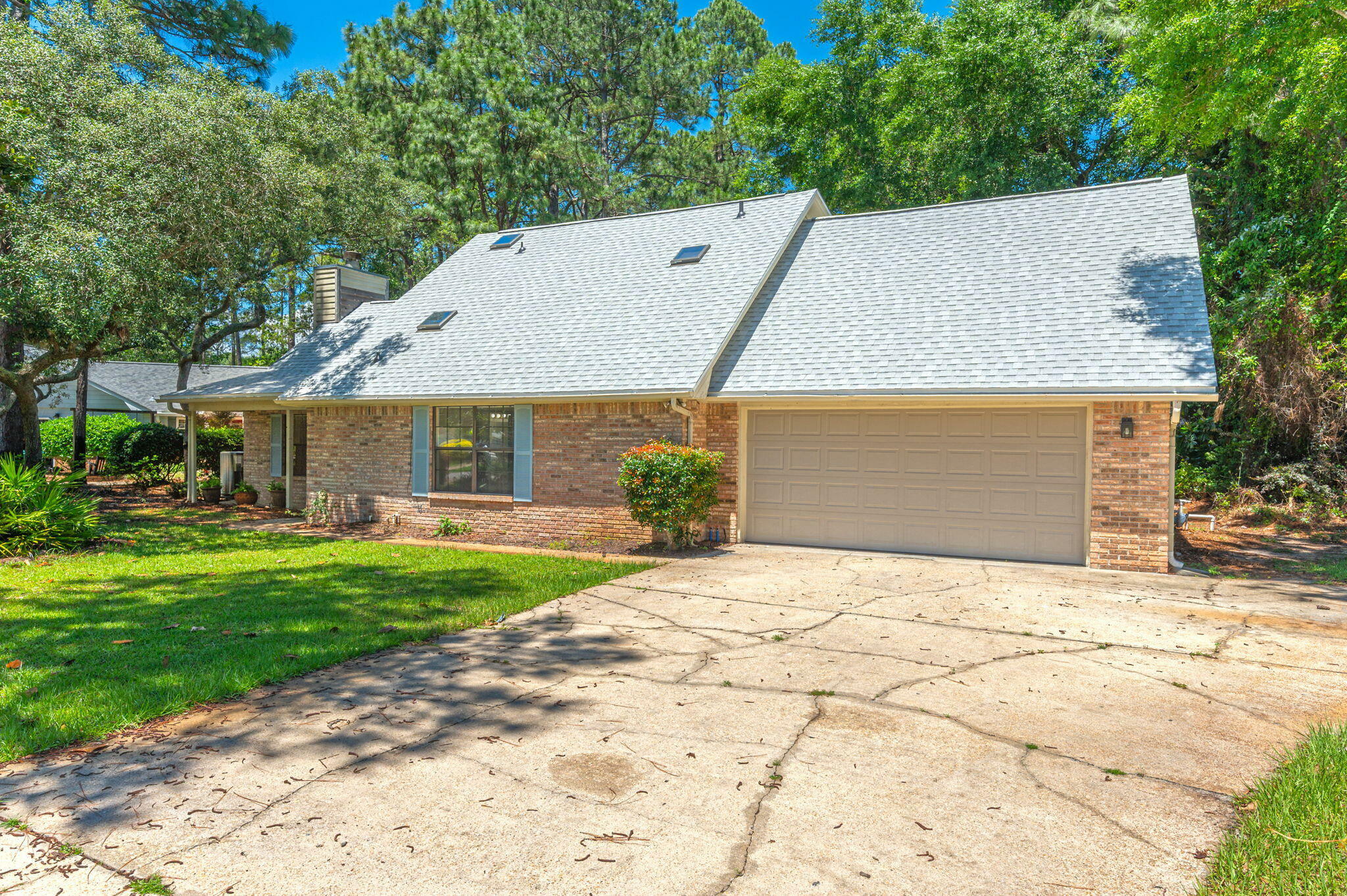 Property Photo:  829 S Turnberry Cove  FL 32578 
