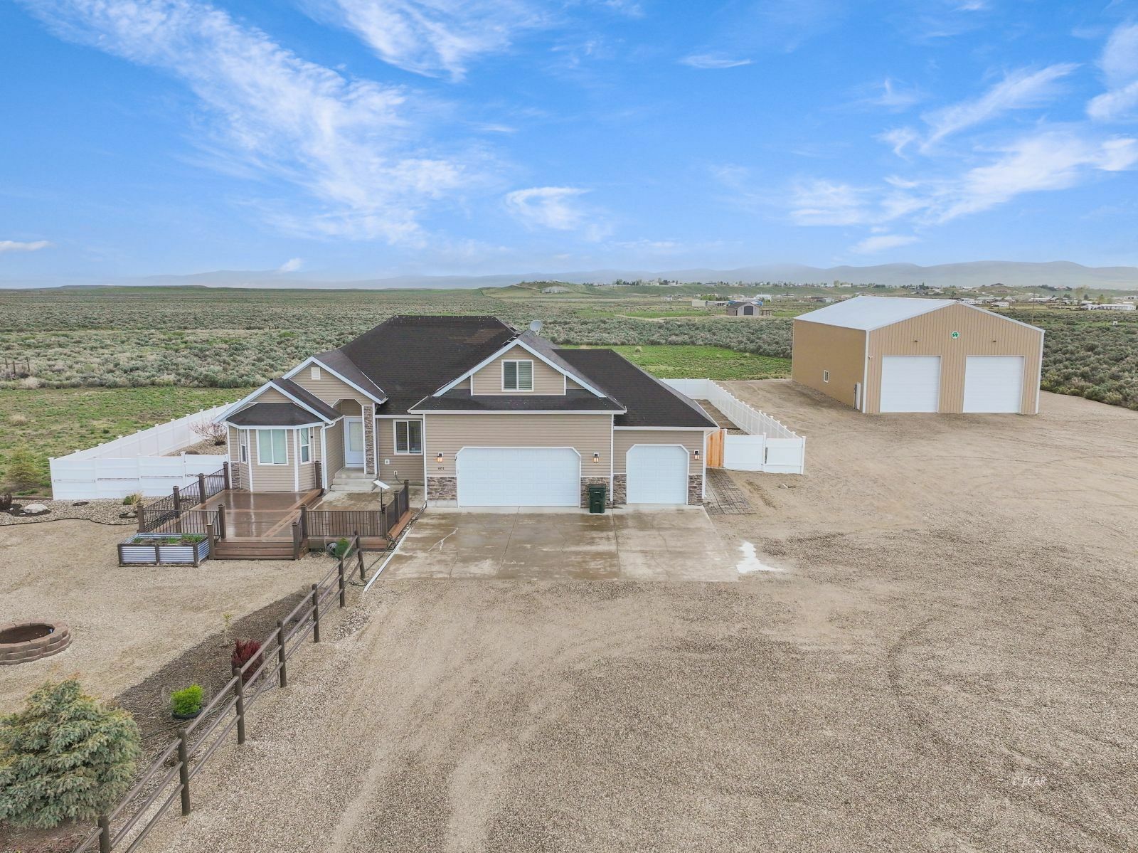 Property Photo: 601 Diamondback Drive NV 89815