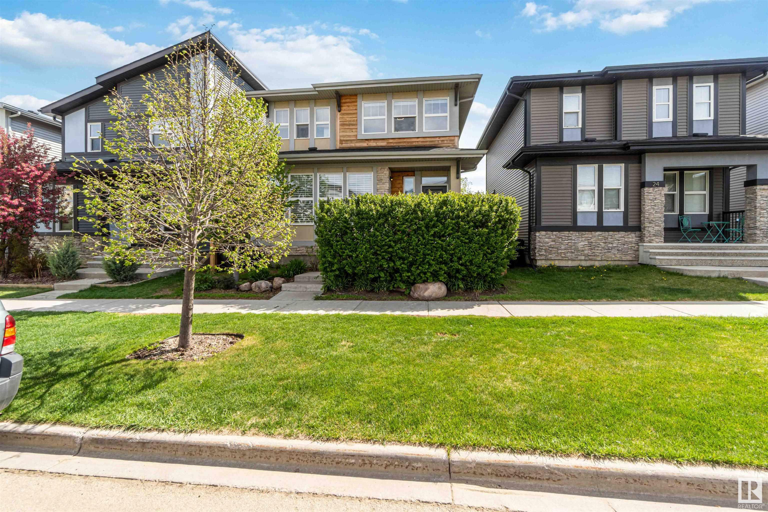 Property Photo: 26 Kenton Way AB T7X 0P7