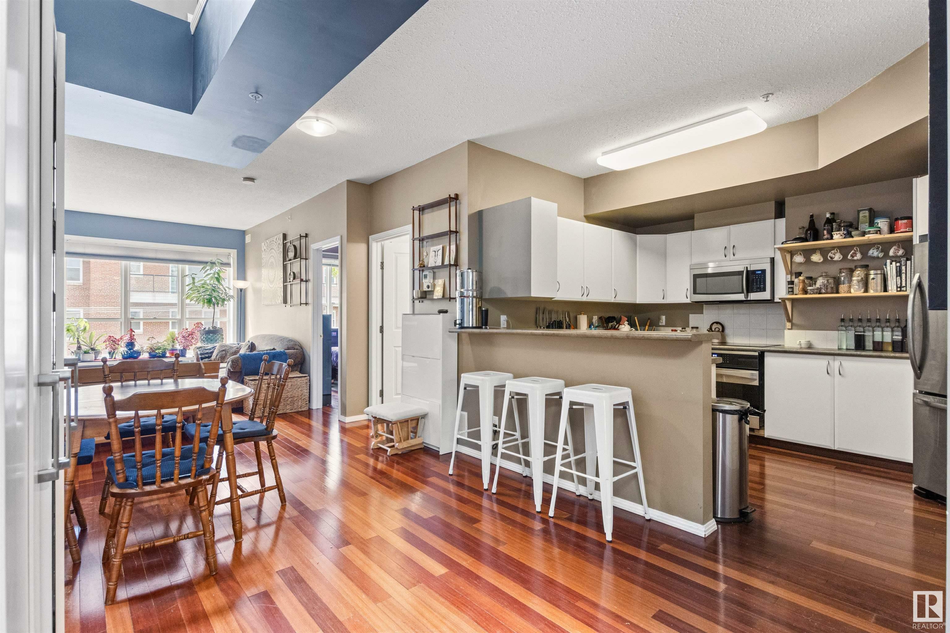 10717 83 Avenue NW 417  Edmonton AB T6E 2E5 photo