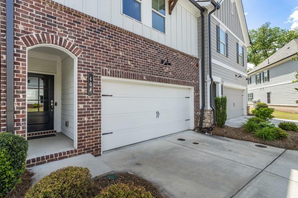 Property Photo: 408 Niles Court GA 30060