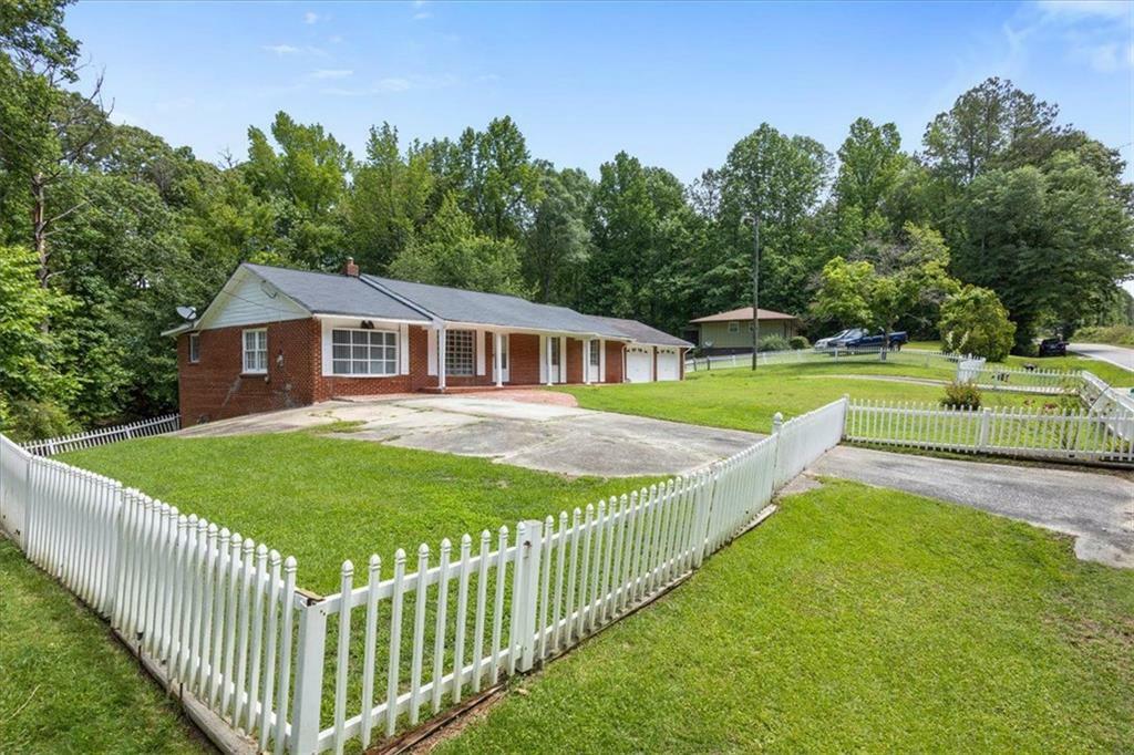 Property Photo: 684 Hog Liver Road GA 30117
