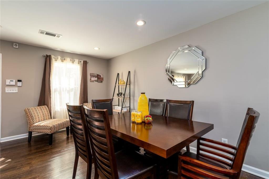 Property Photo: 3224 Canary Court GA 30032