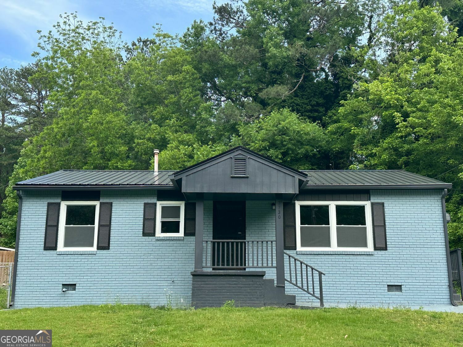 Property Photo: 3730 Clovis Court NW GA 30331