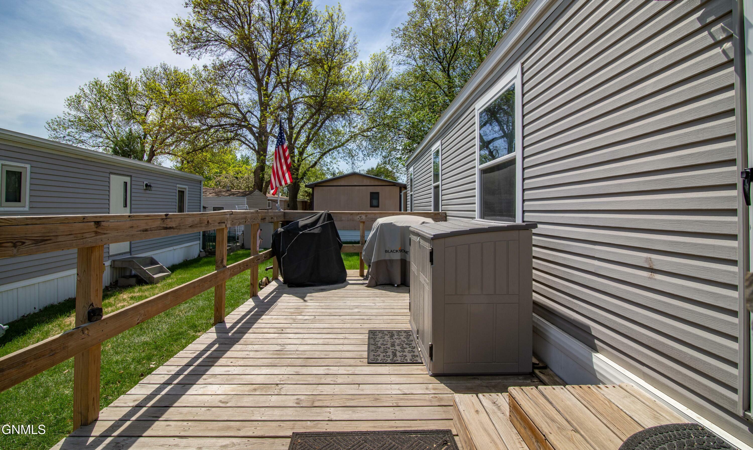 Property Photo: 101 Northwest Drive ND 58504