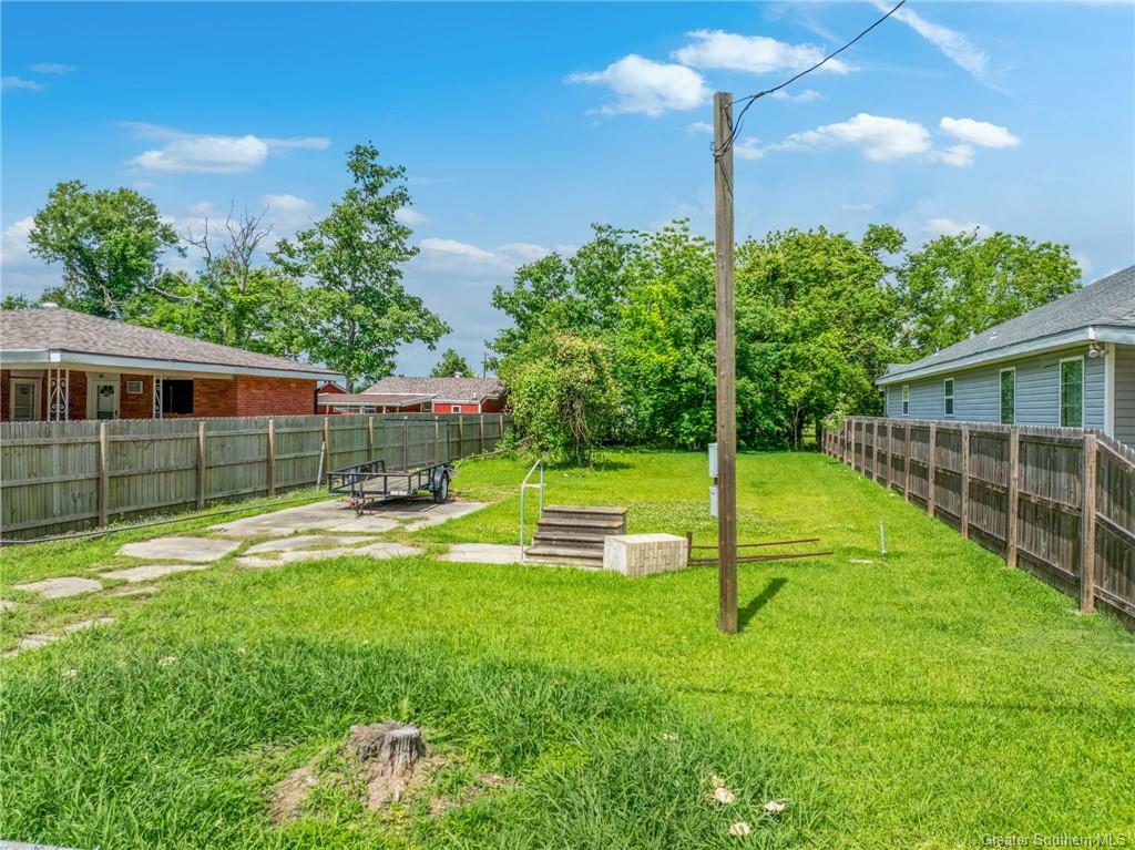 Property Photo: 308 S Grace Street LA 70615