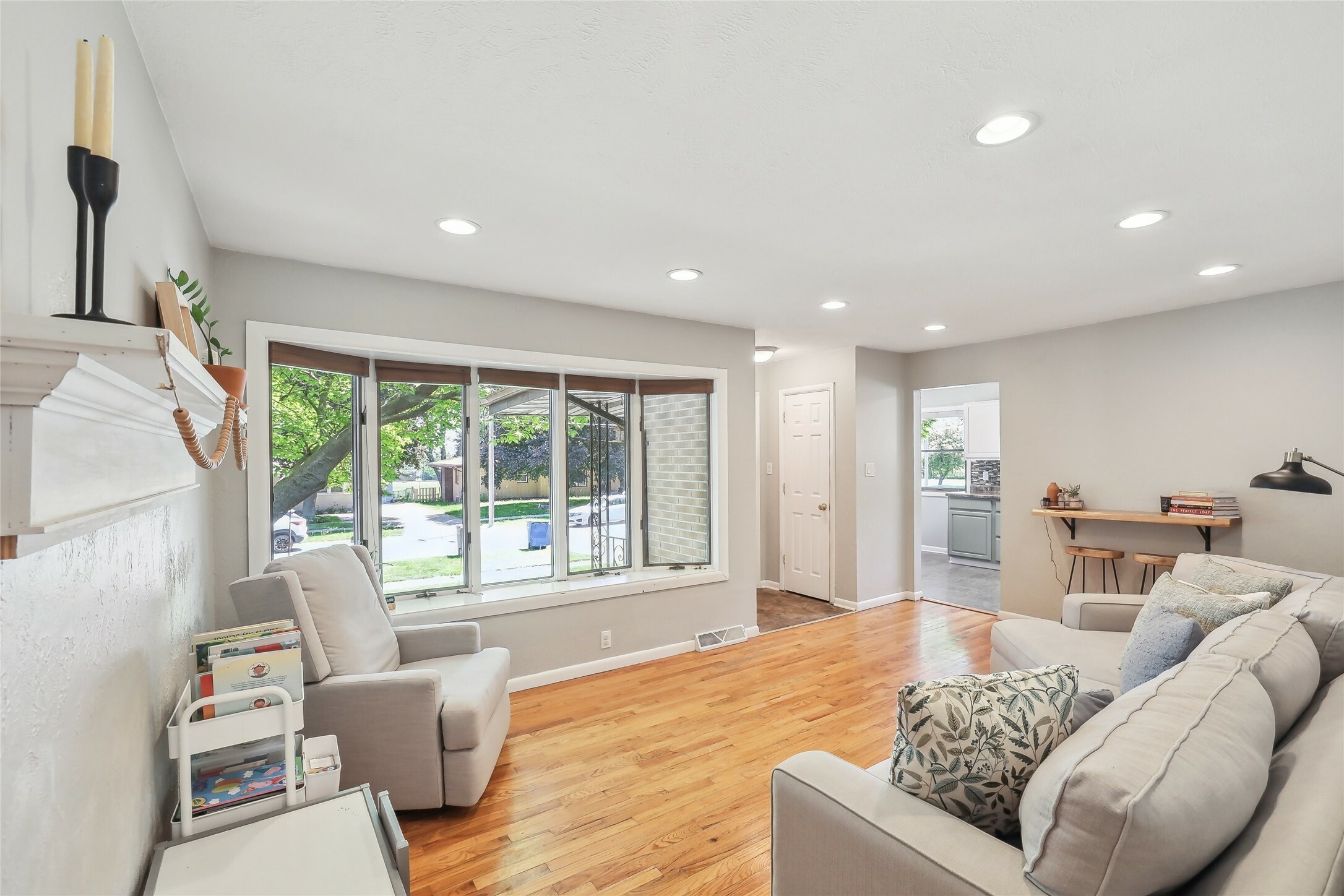 Property Photo: 3228 E 26th Street IA 50317
