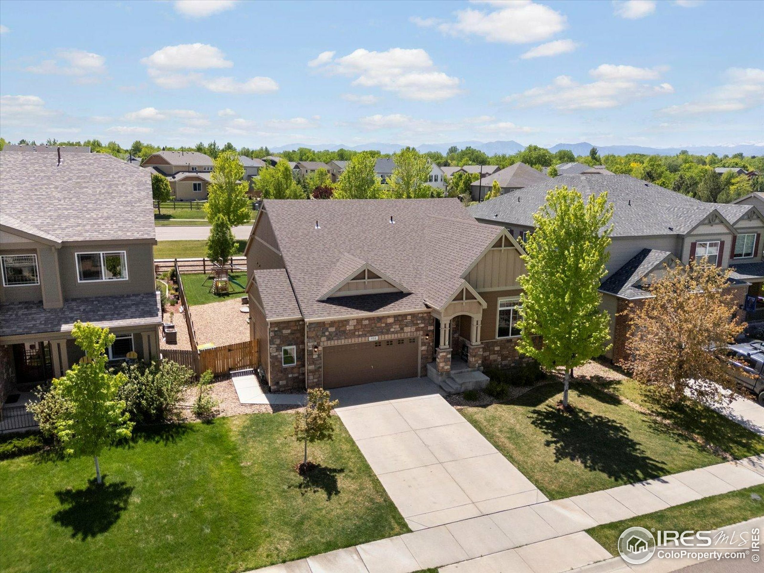 Property Photo: 950 Sumner Way CO 80516