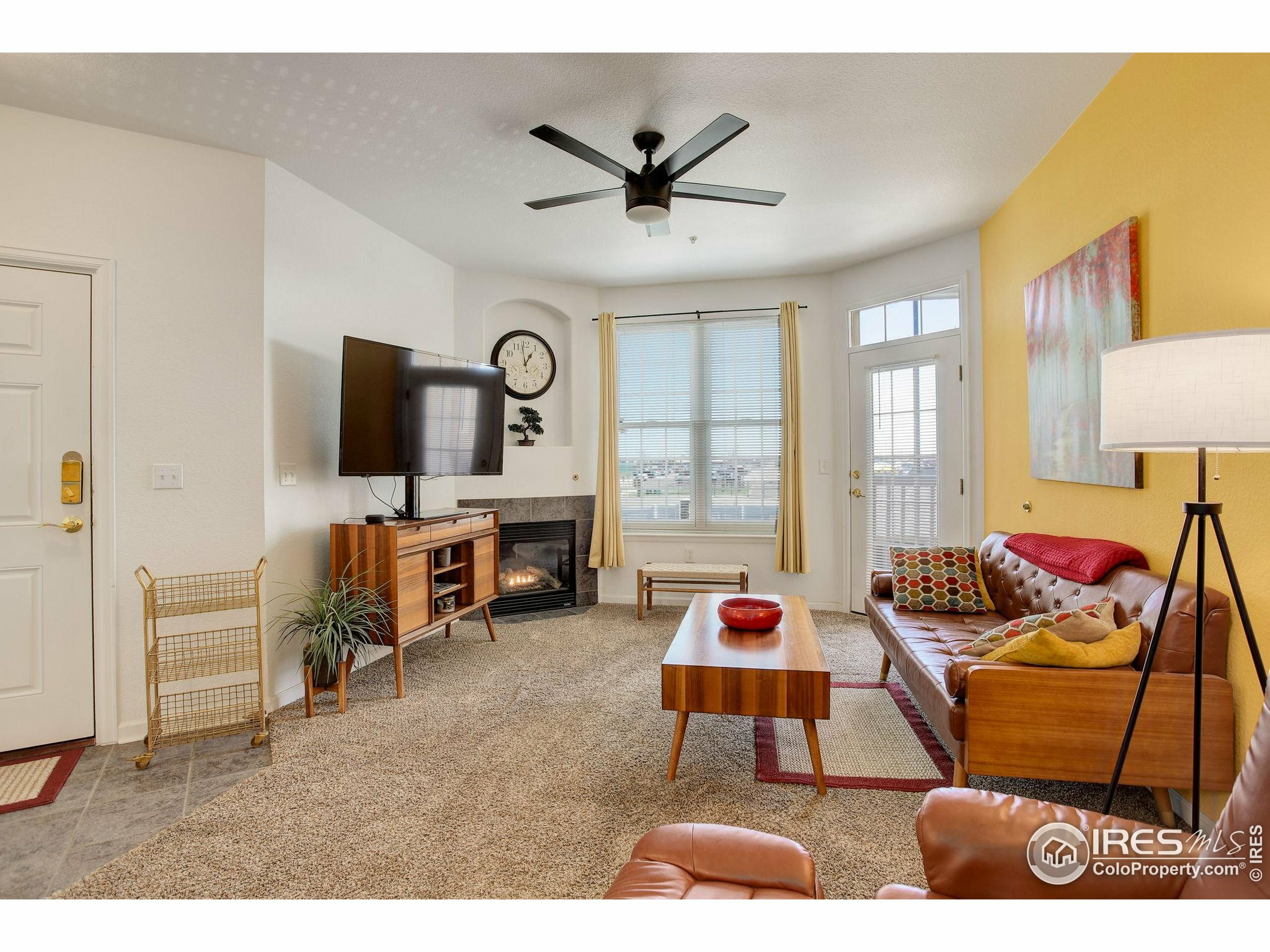 Property Photo: 5723 N Gibralter Way 205 CO 80019