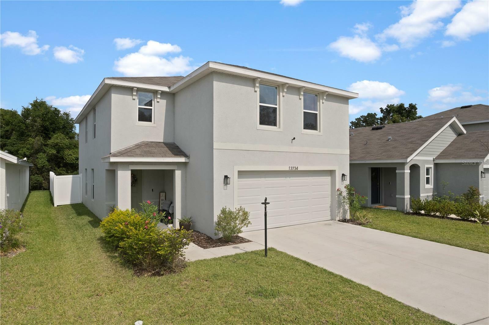 Property Photo: 13734 Whiskey Daisy Drive FL 33525