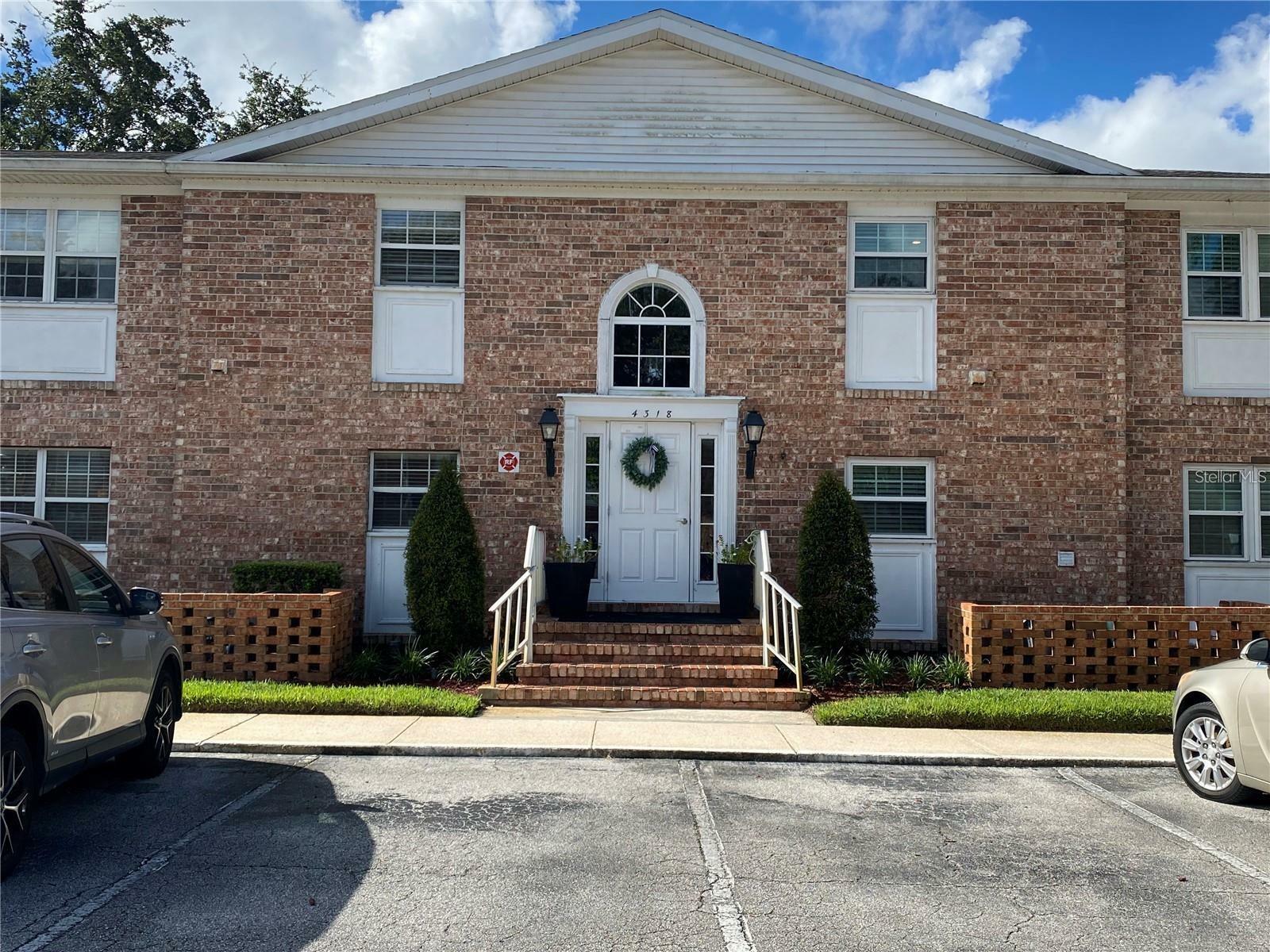 Property Photo: 4318 Lake Underhill Road 17A5 FL 32803