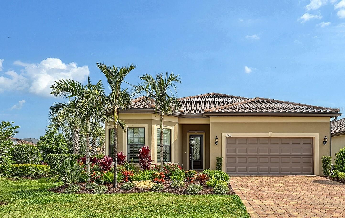 Property Photo: 17905 Waterville Place FL 34202