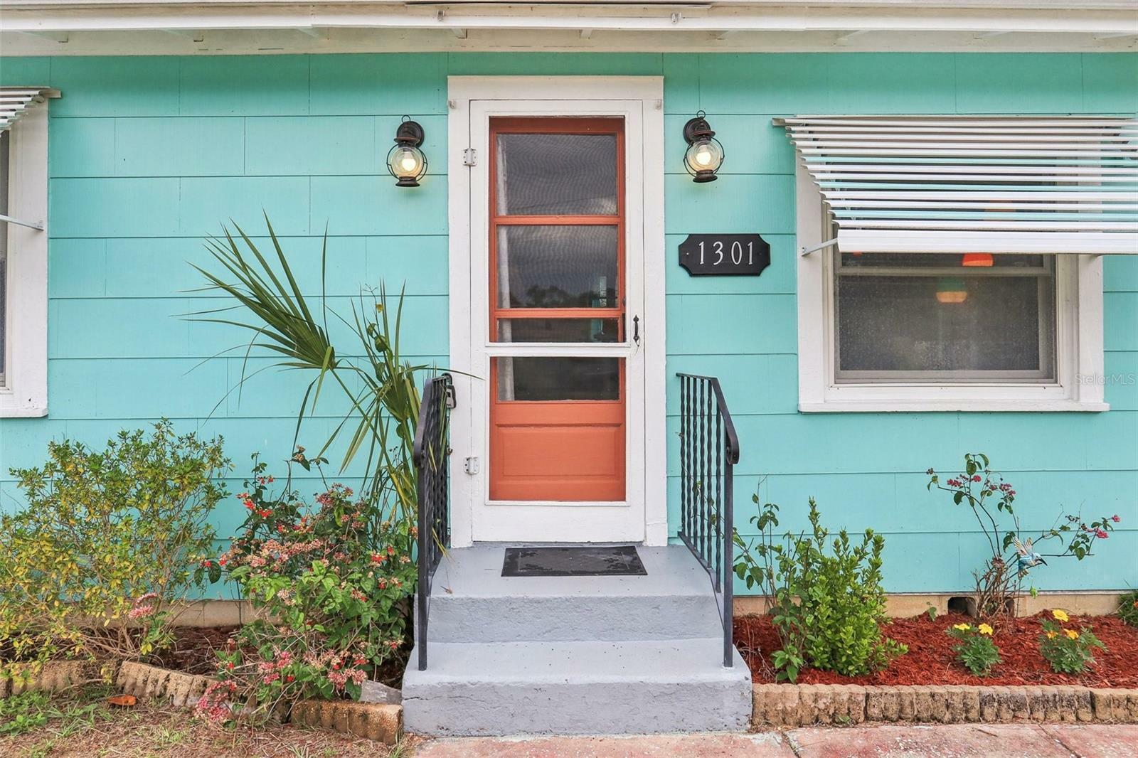 Property Photo: 1301 North Avenue FL 32778