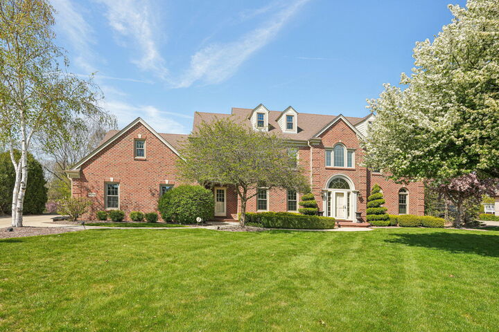 Property Photo: 9254 W Wyndham Hills Ct WI 53132
