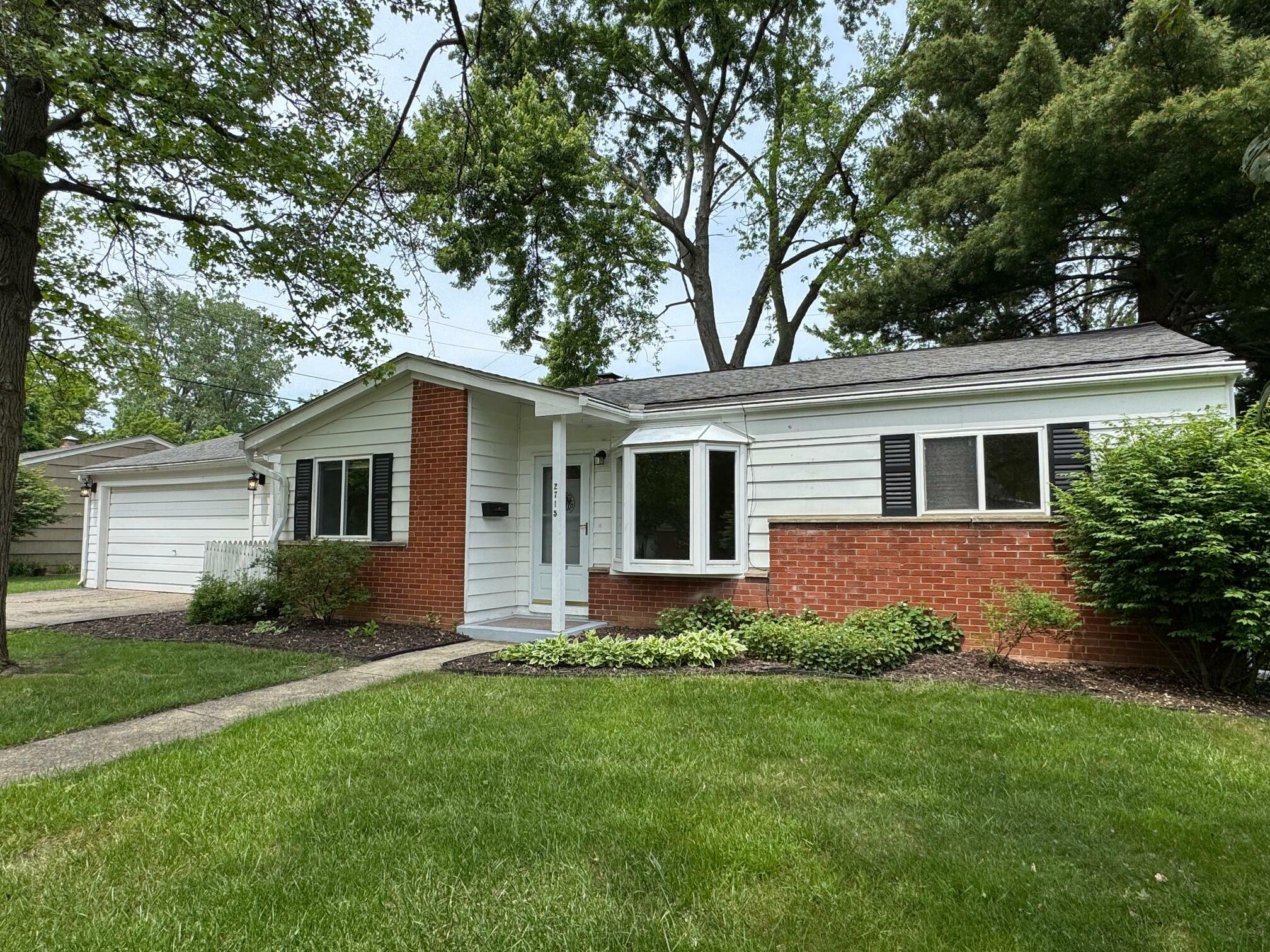 Property Photo: 2715 Beacon Hill Street MI 48104