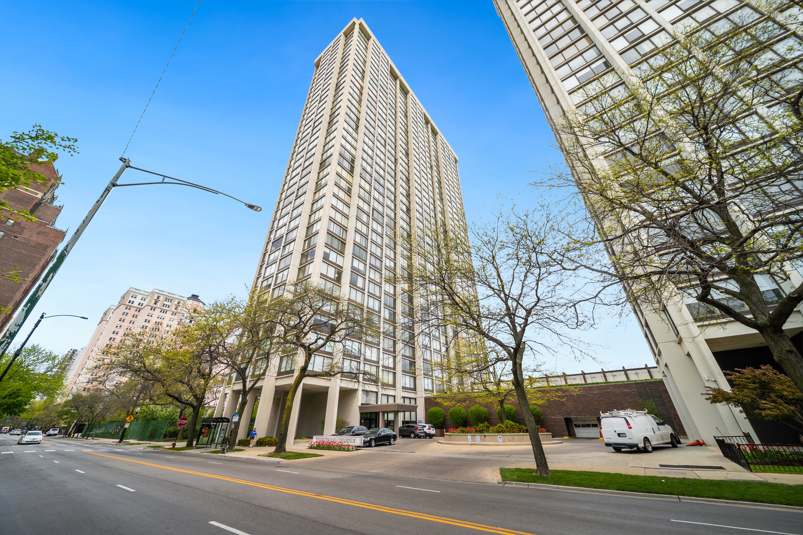 Property Photo: 5455 N Sheridan Road 3804 IL 60640