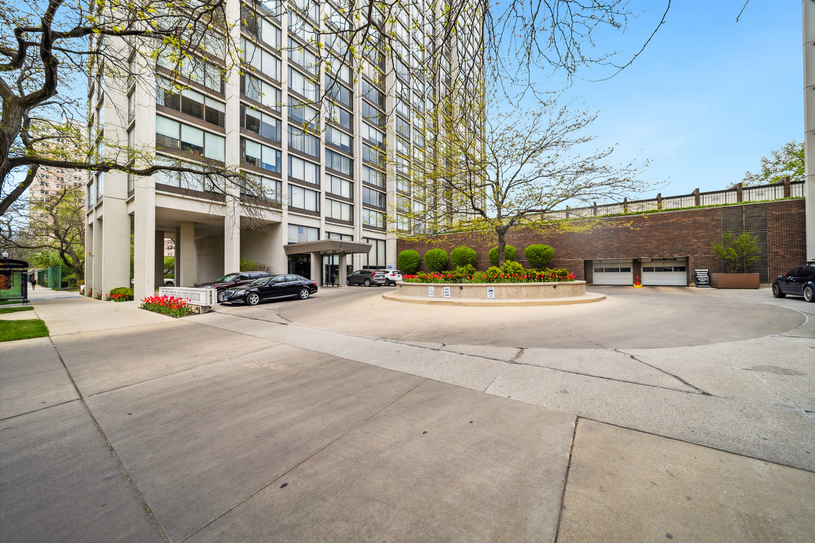 Property Photo: 5455 N Sheridan Road 3804 IL 60640