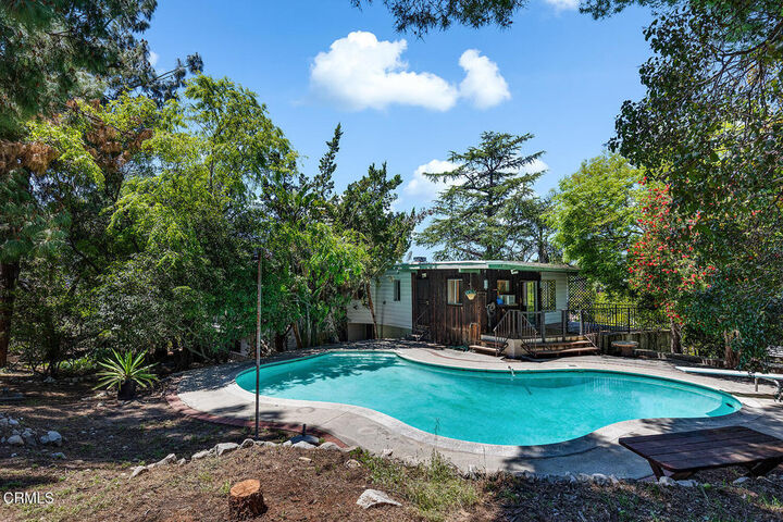 Property Photo: 3939 Santa Carlotta Street CA 91214