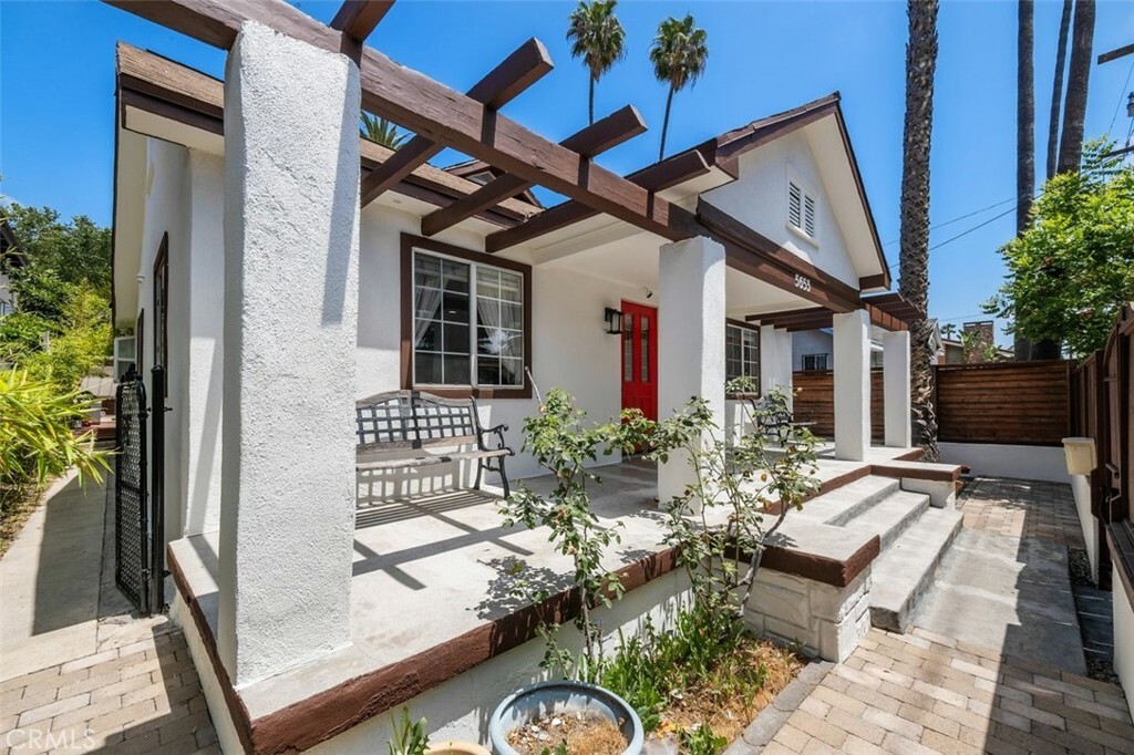 Property Photo: 5653 Franklin Avenue CA 90028