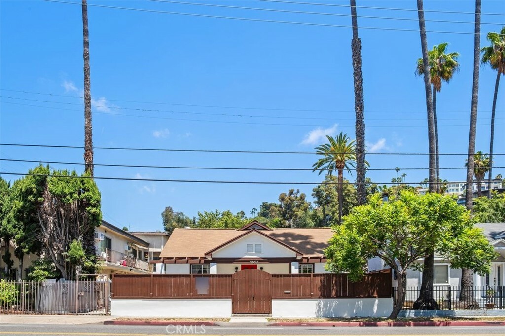 Property Photo:  5653 Franklin Avenue  CA 90028 