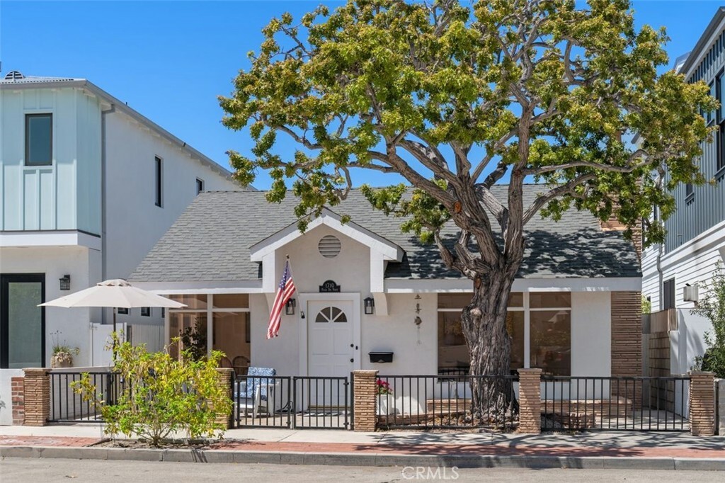 Property Photo:  1710 Plaza Del Norte  CA 92661 