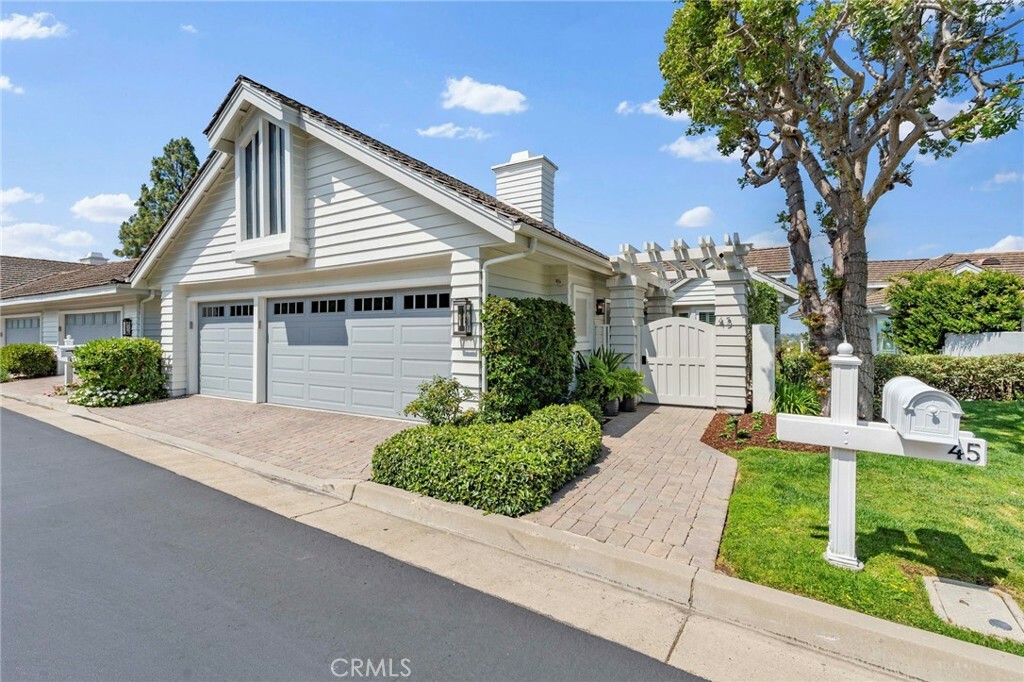 Property Photo:  45 Northampton Court  CA 92660 