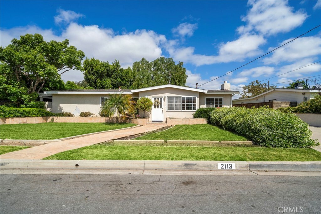 Property Photo: 2113 Westminster Ave. CA 92627