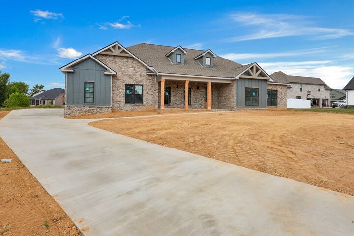 Property Photo: 120 Denton Court TN 37043
