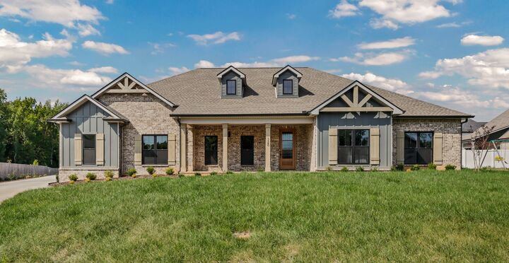 Property Photo: 120 Denton Court TN 37043