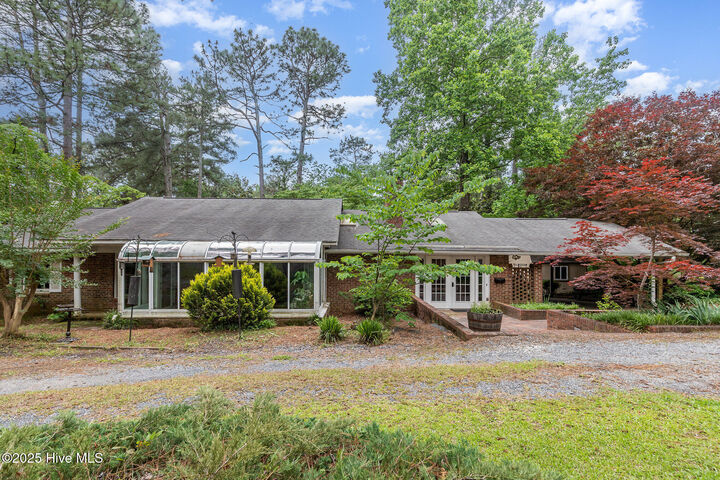 Property Photo:  306 Selkirk Trail  NC 28387 