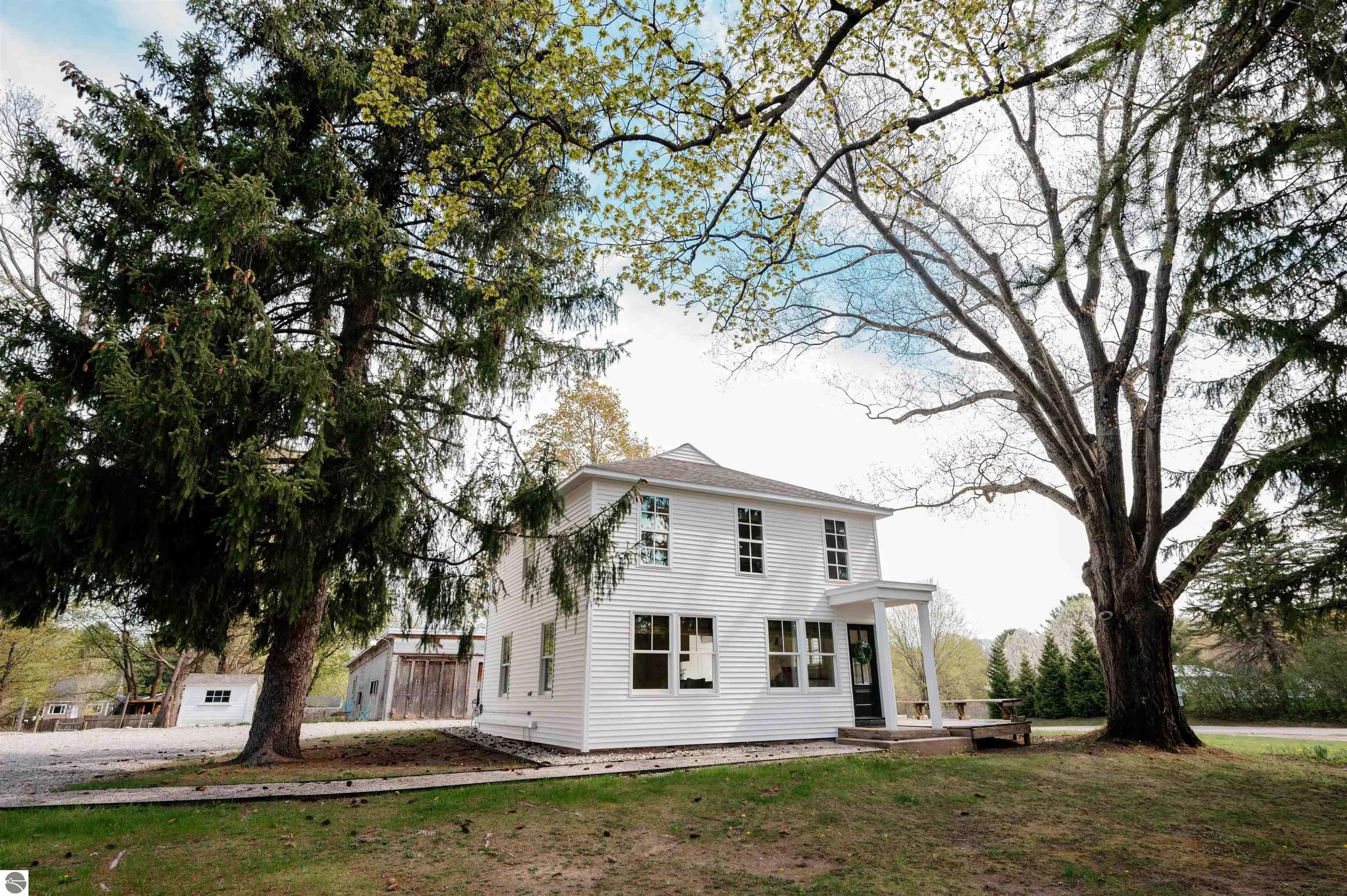 Property Photo: 9200 N Long Lake Road MI 49685