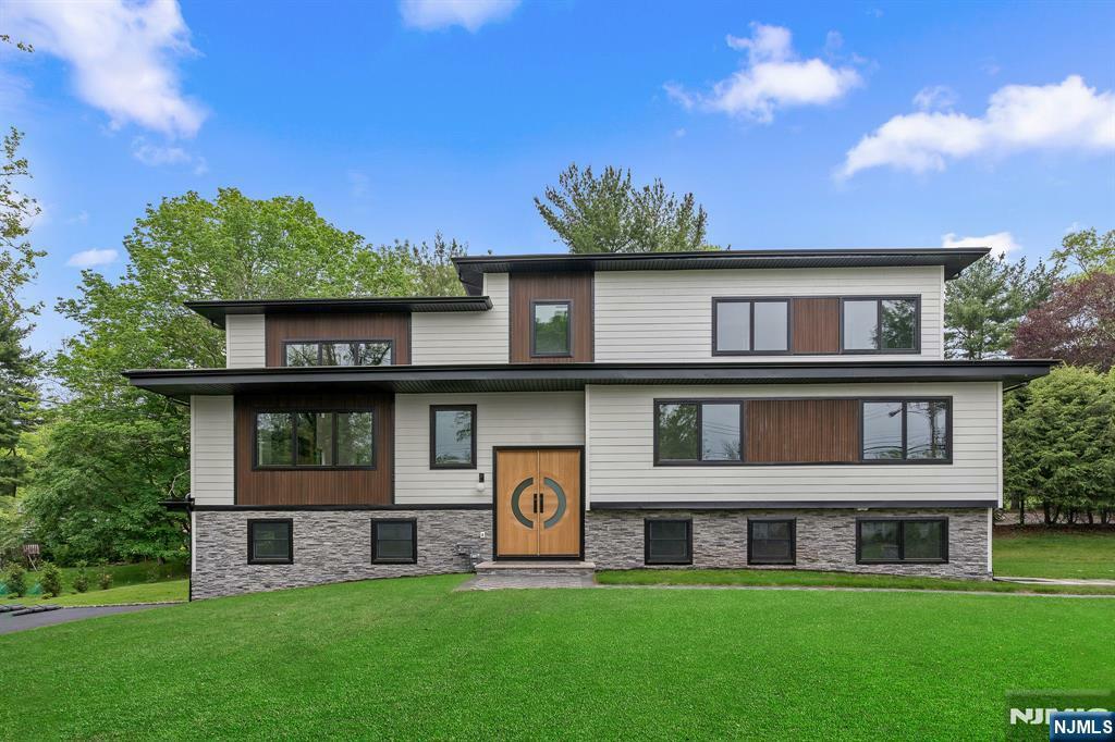 Property Photo: 148 Great Hills Road NJ 07078