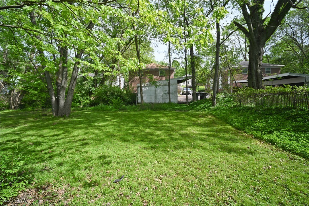Property Photo: 44 Indianola Road OH 44512
