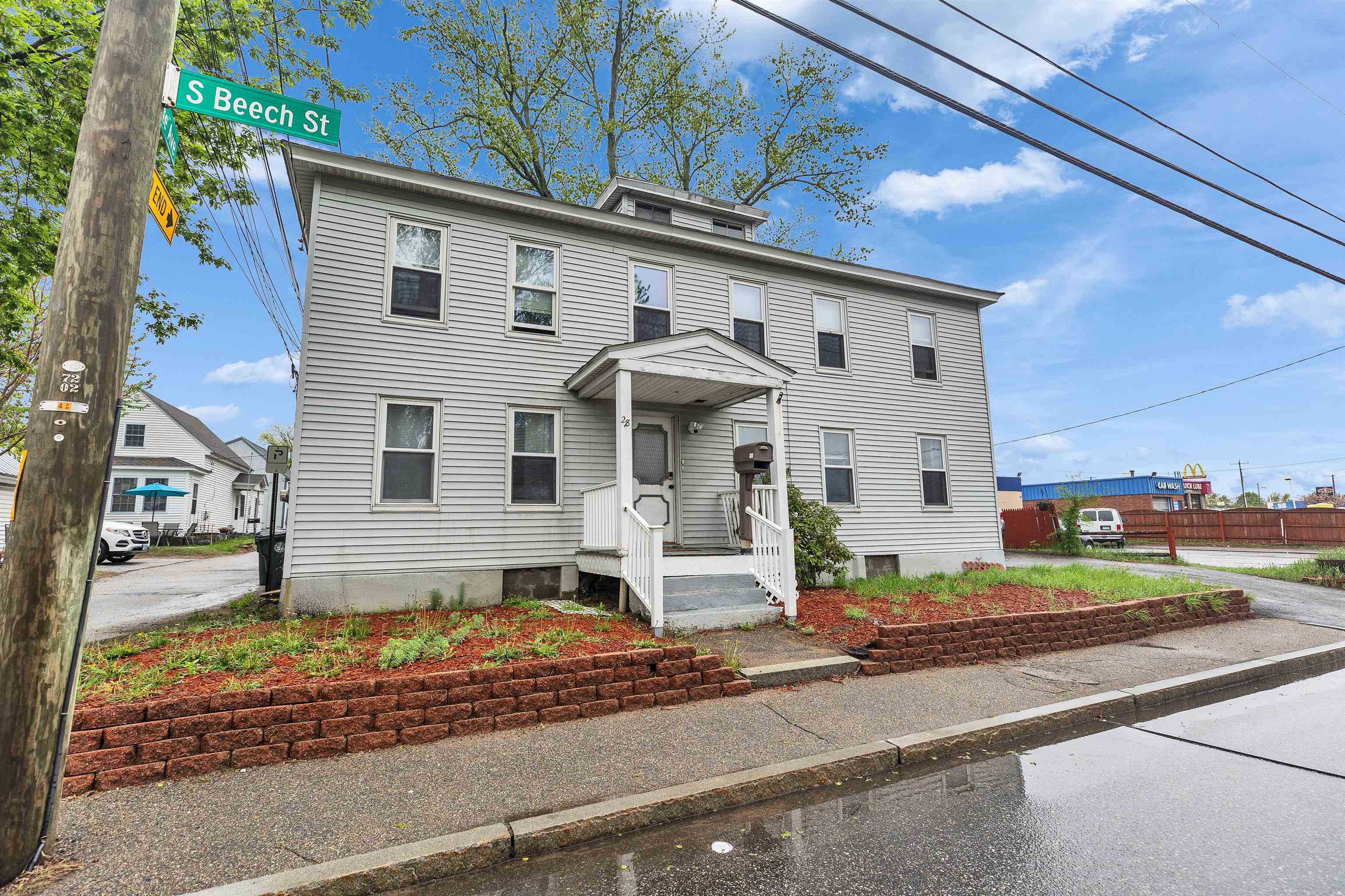 Property Photo: 28 S. Beech Street NH 03103