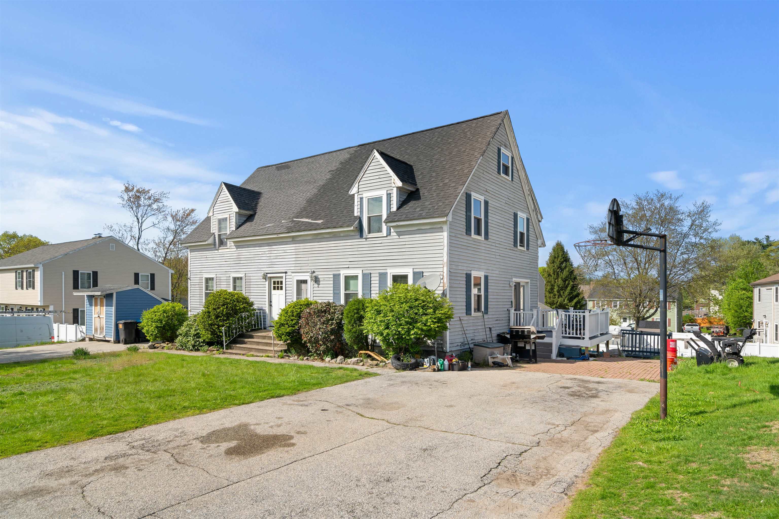 Property Photo: 18R Philip Road NH 03038