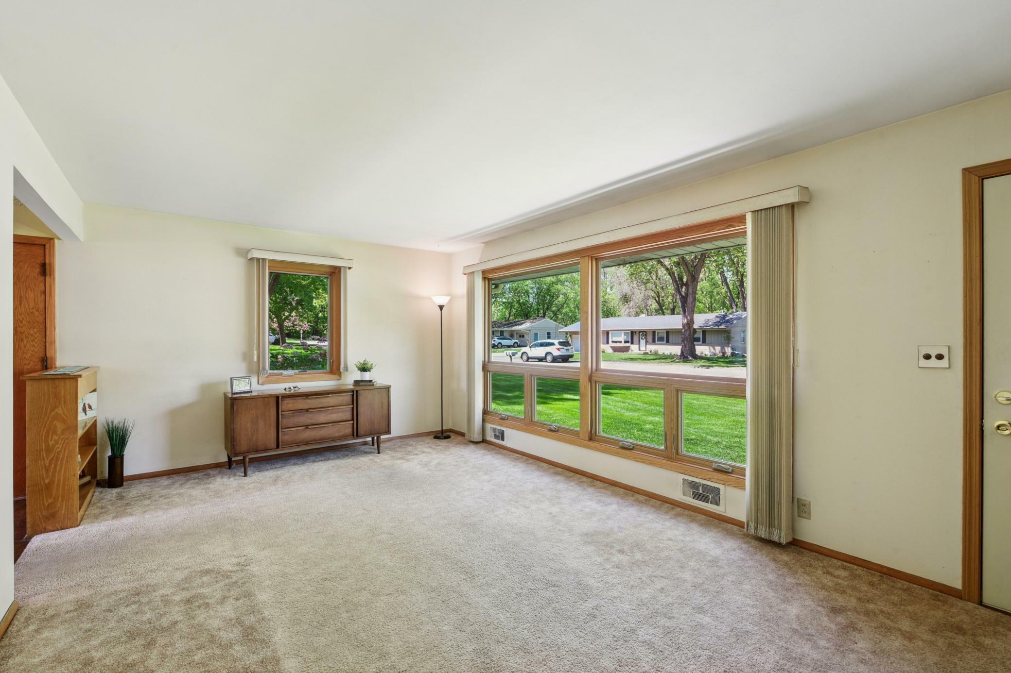 Property Photo: 14307 Bellevue Drive MN 55345