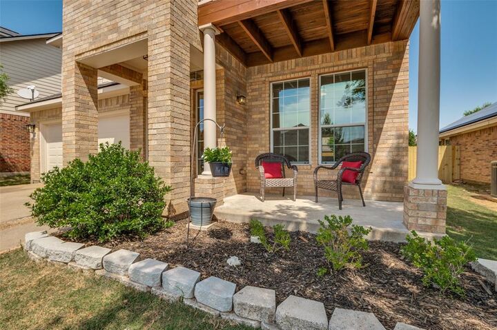 Property Photo: 1618 Wildflower Drive TX 75165
