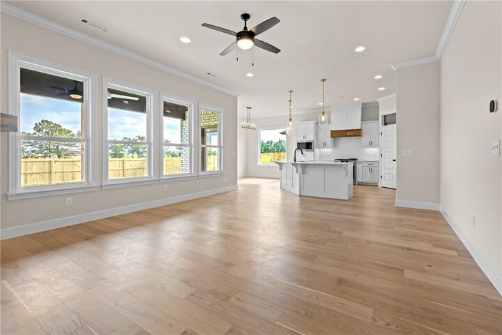 Property Photo:  2209 Salmon Street  AR 72751 