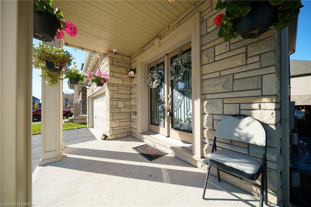 Property Photo: 4 Sleeth Street ON N3S 7V4