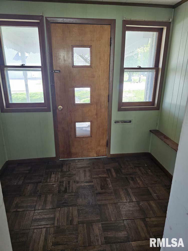 Property Photo: 300 W Prairie Street IL 62320
