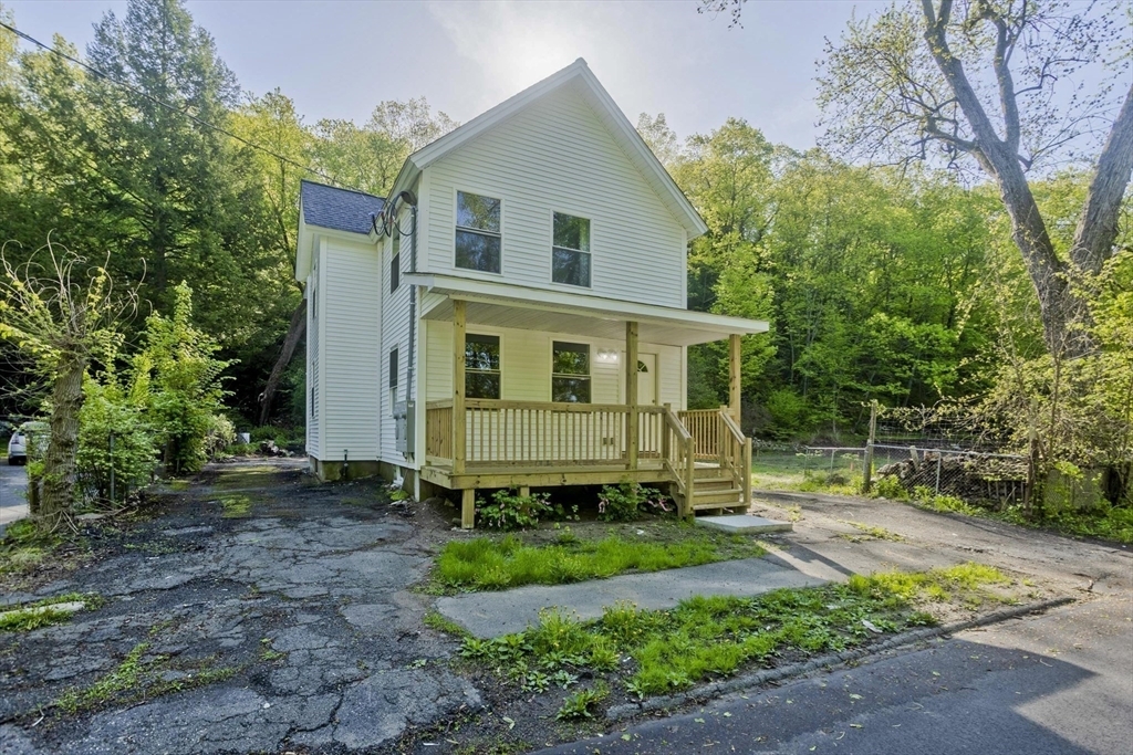 Property Photo:  231 Hope St  MA 01301 