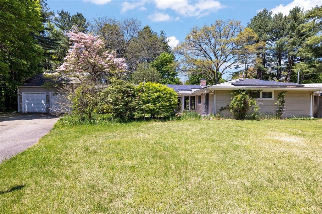 Property Photo: 10 Elmbrook Circle MA 01730